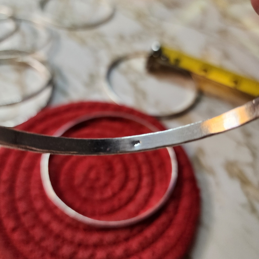 Elegant Silver Bangle Bracelet Set - Picture 10 of 13